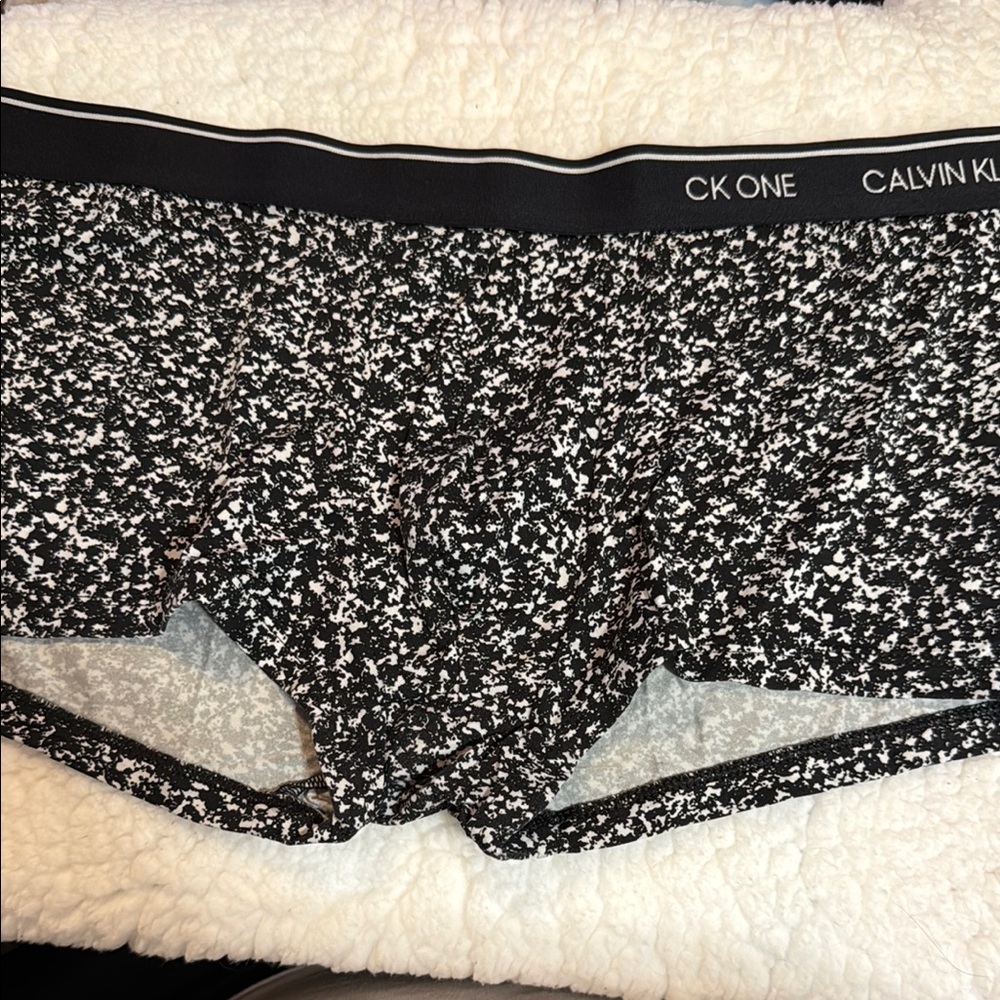 Calvin Klein CK One Black and White Trunk Boxer Brief Underwear Large